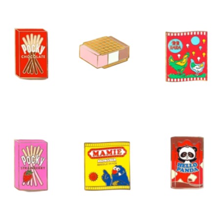 Nostalgic Singapore Collar Pins