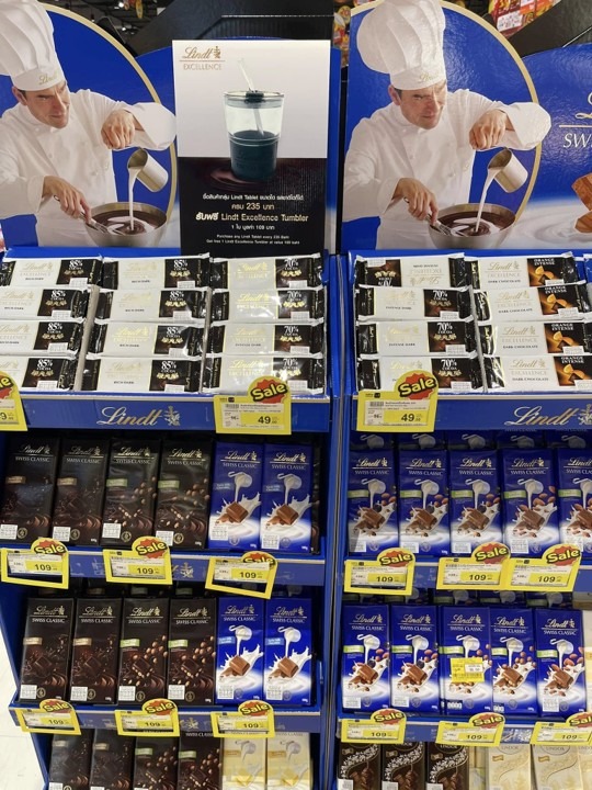 Lindt Glass Tumbler promotional gift in Thailand - shelf display