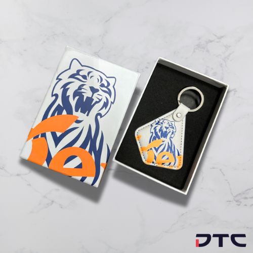 Tiger Crystal Leather Keychain Gift Set