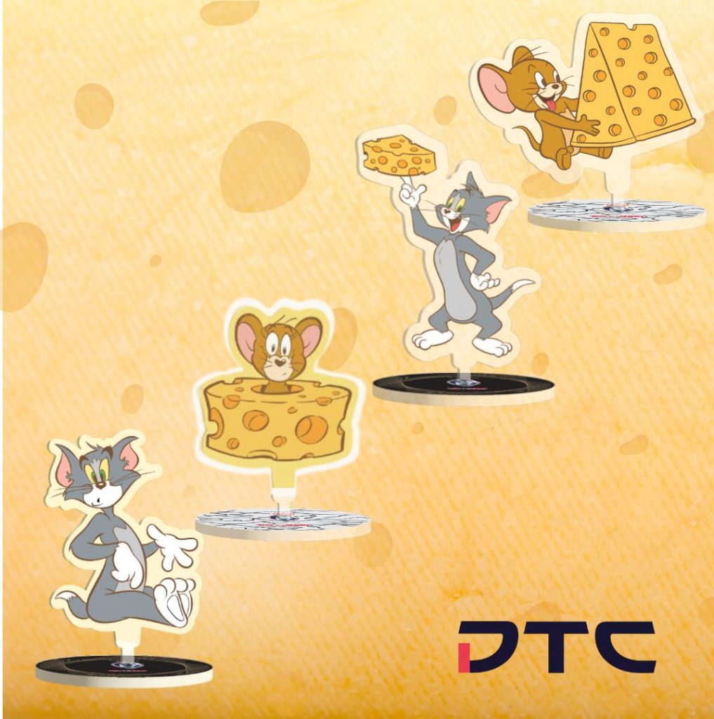 Tom and Jerry Spinning Desk Stands: A lively desktop accessory designed to spark joy and nostalgia. Designed by DTC World
