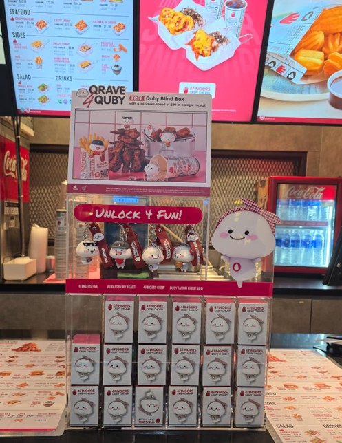 4Fingers Quby Blind Box Drawbox Stand at outlet